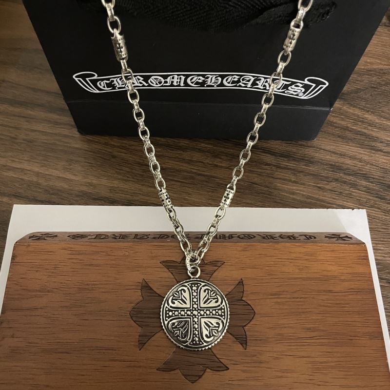 Ch**me He**ts necklaces